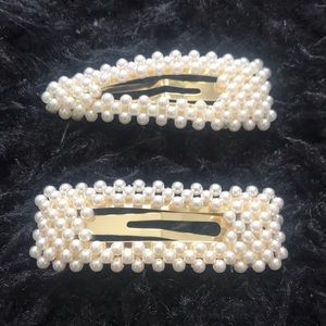 Brand New H&M Pearl Hair Clips